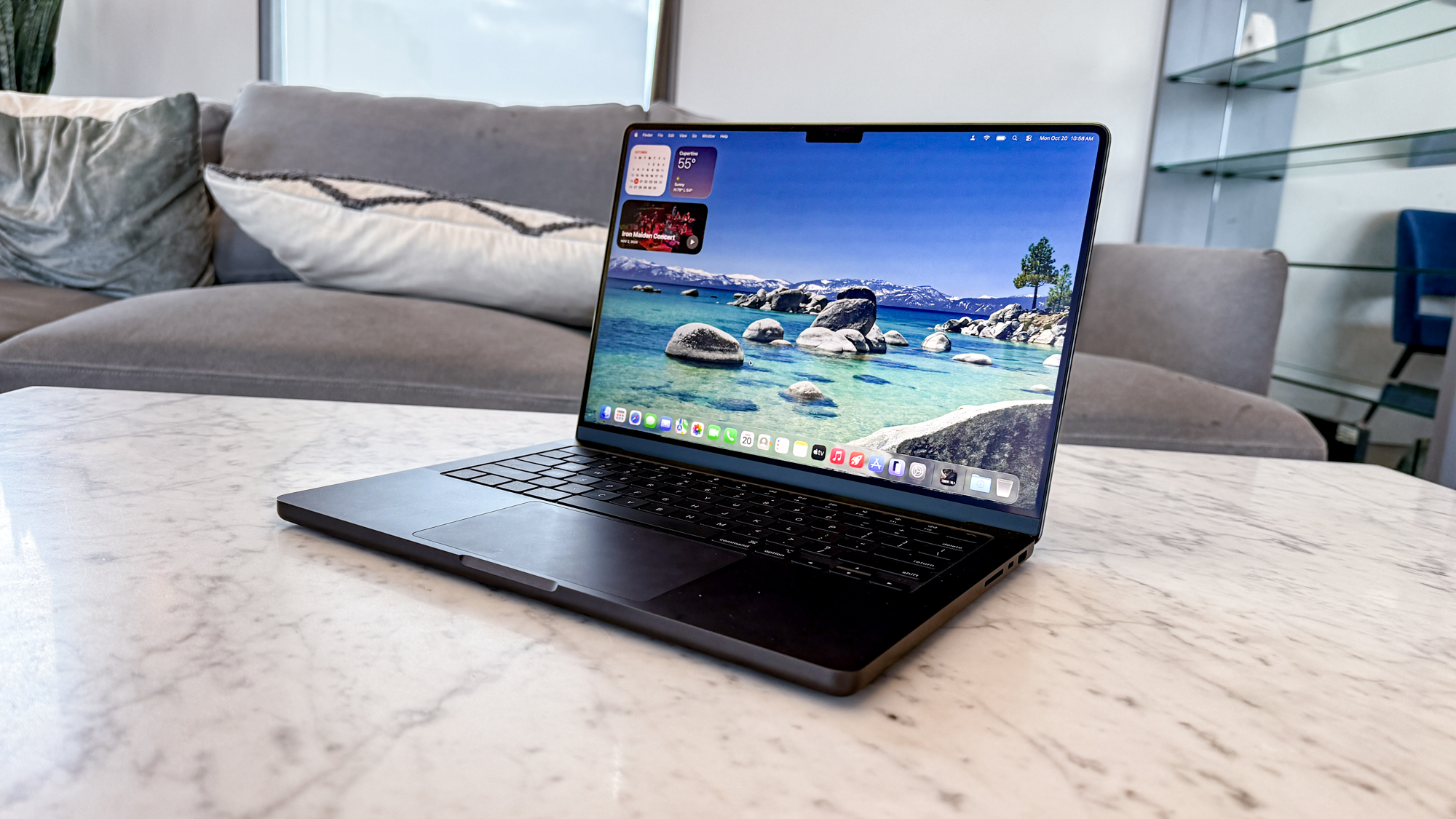 MacBook Pro M5