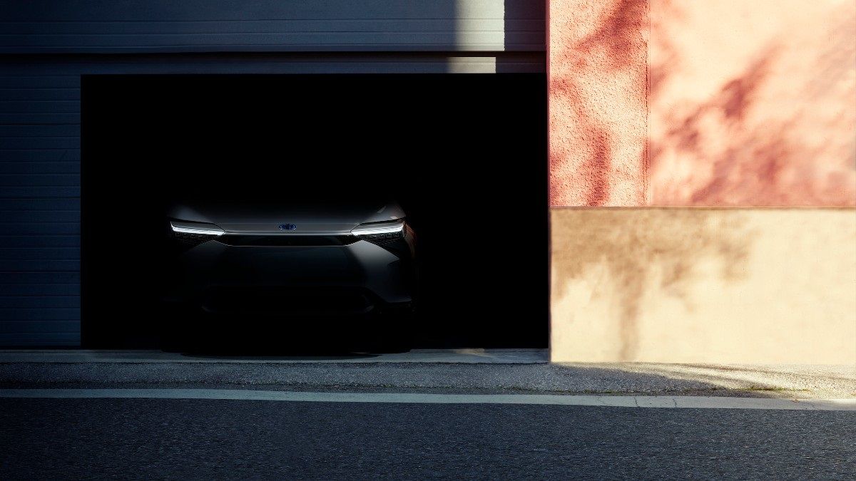 Toyota Beyond Zero Crossover teaser