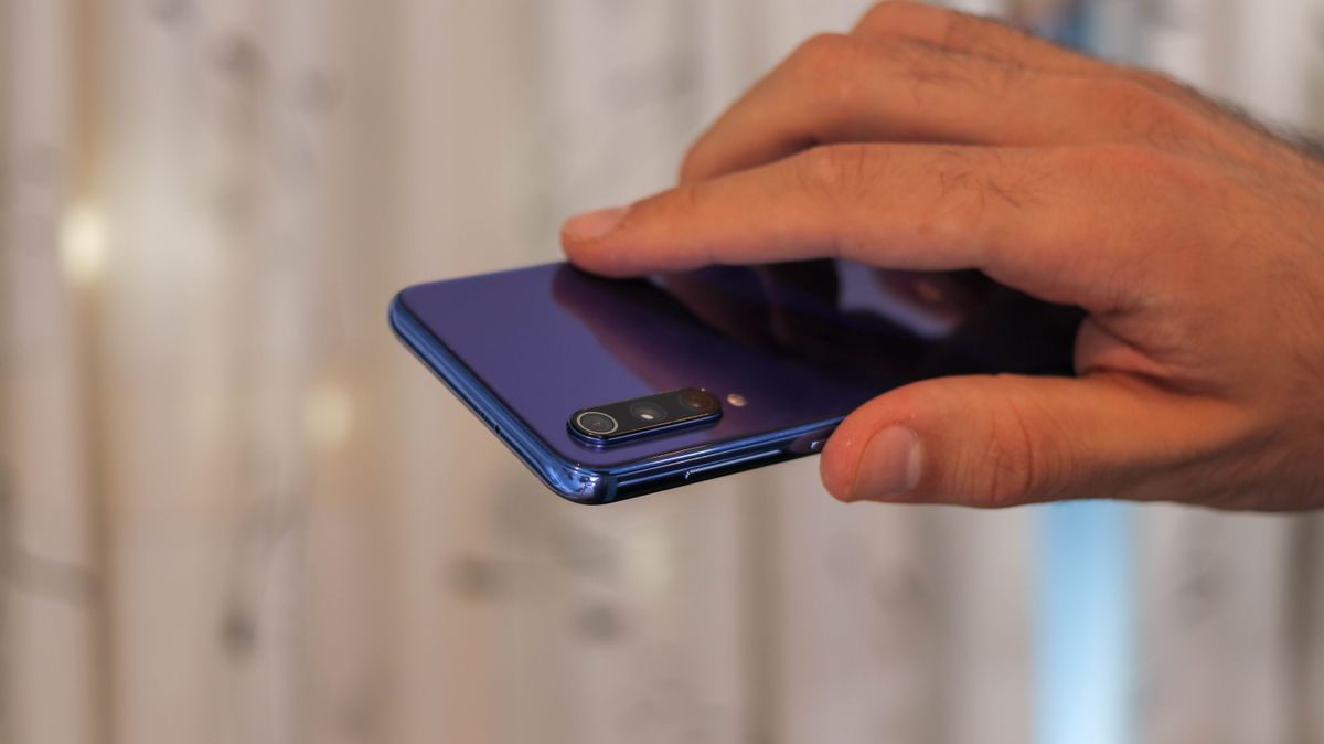 Xiaomi Mi 9 SE review 