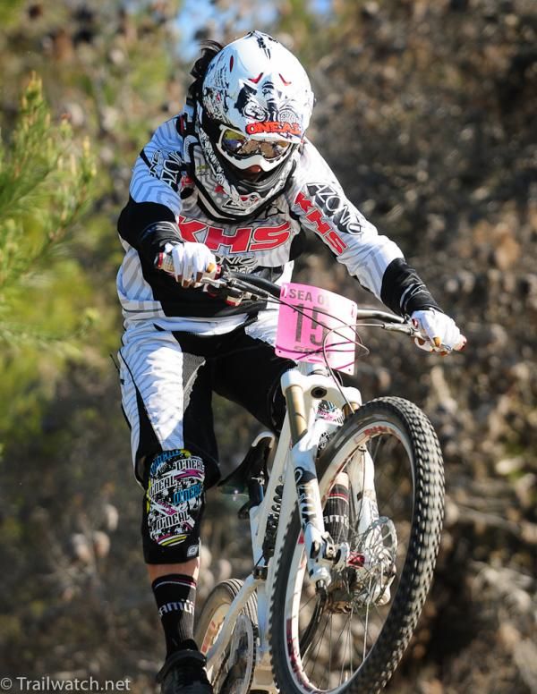 Melissa Buhl (KHS) makes a flawless run to first place