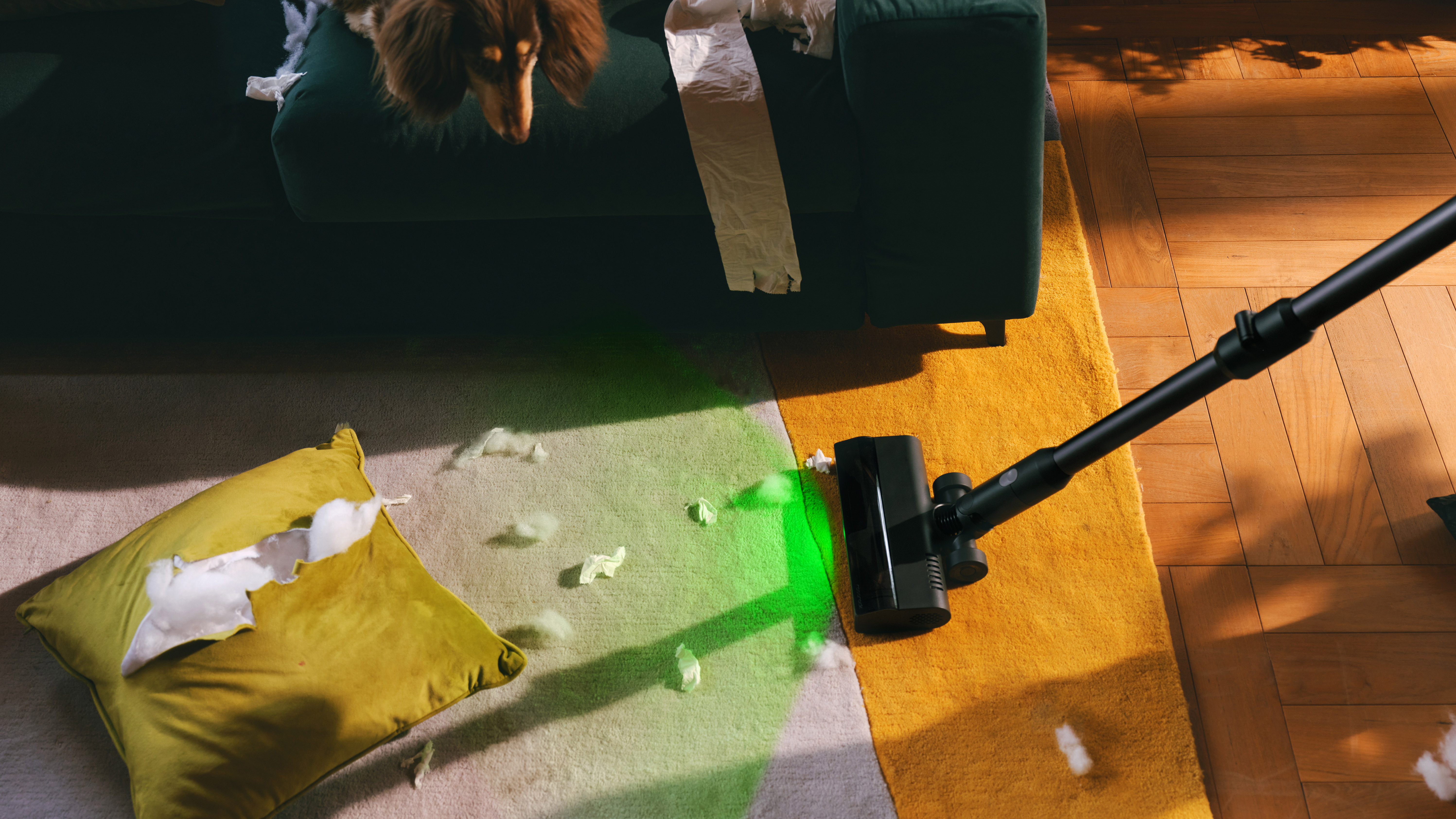 Roborock H60 Ultra stick vacuum LED green light dust detection