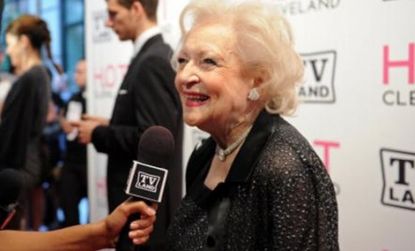 White at the premiere of "Hot in Cleveland."