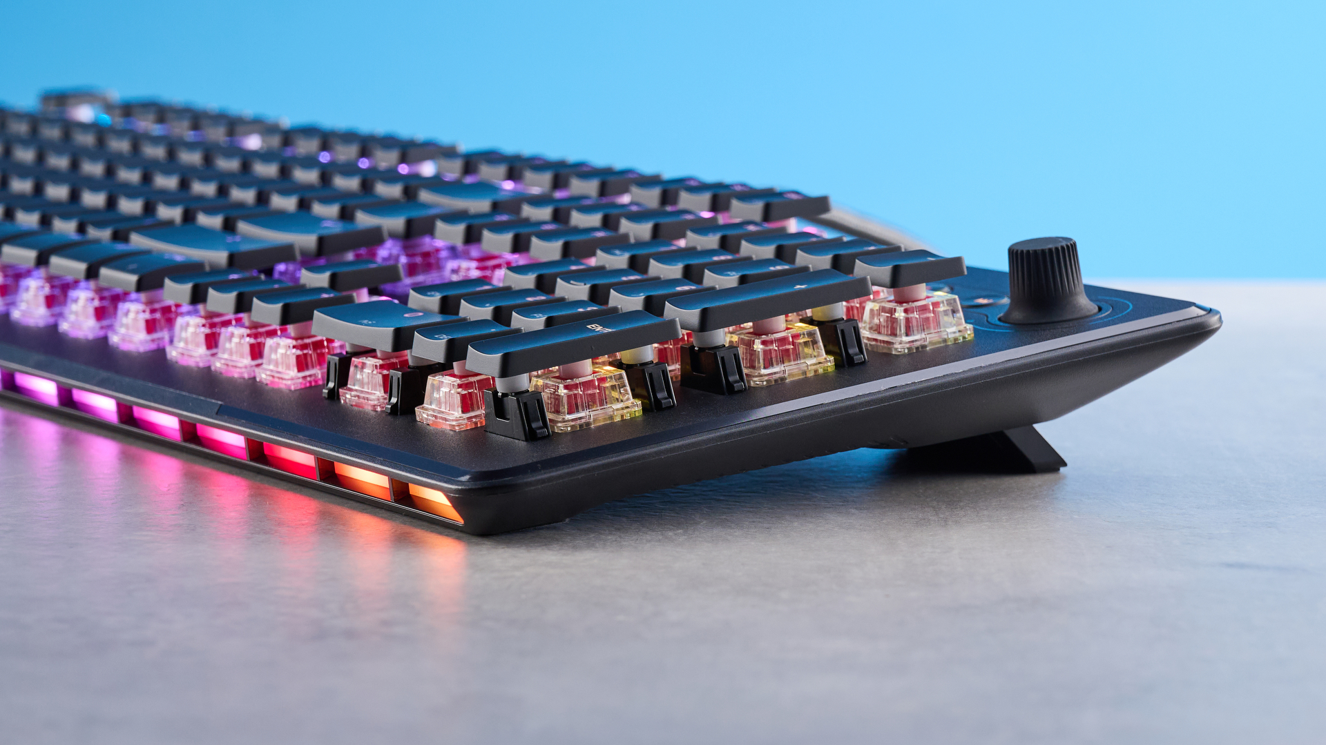 A black Turtle Beach Vulcan II Max keyboard