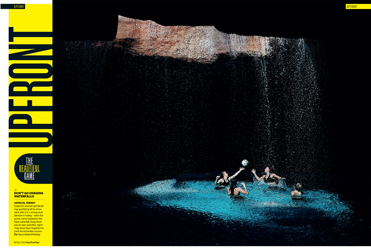 FourFourTwo issue 390