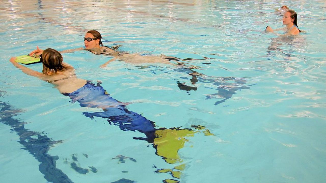 Women in a swimming pool