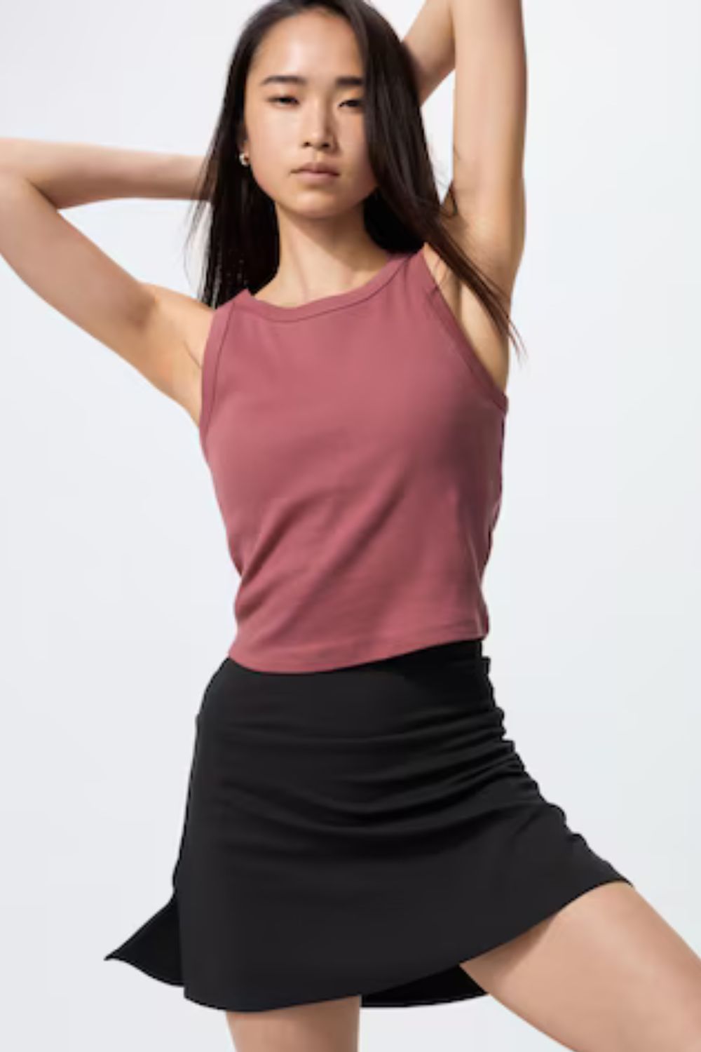Uniqlo Ribbed Cropped Sleeveless Bra Top in Red