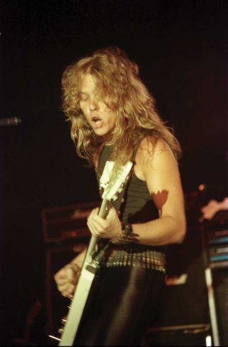 James Hetfield: bulletbelts FTW