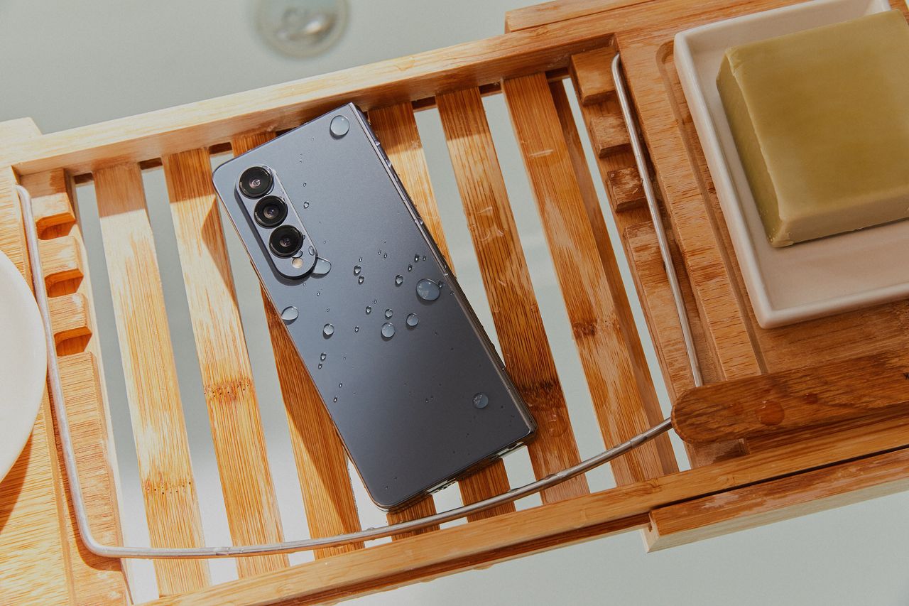 Photos of the latest Samsung foldables