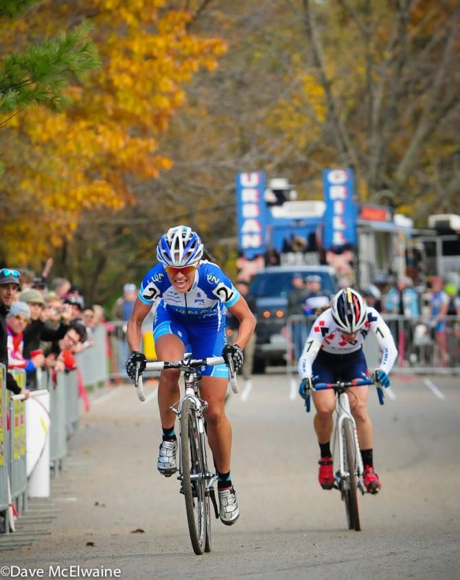 Katerina Nash (Luna Pro Team) takes the sprint against Compton to win at Harbin Park