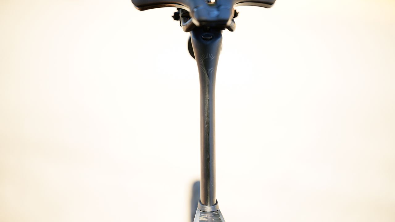 Cannondale SuperSix Evo 4 impossibly thin seat post