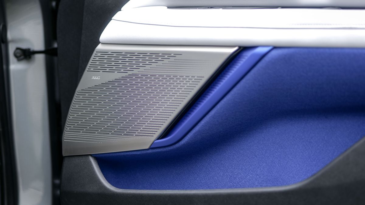 2025 Cadillac Optiq Sport 2 test drive.
