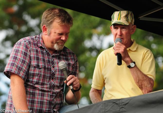 Legendary announcer Dick Ring joins Paul Nixon during the women&rsquo;s race
