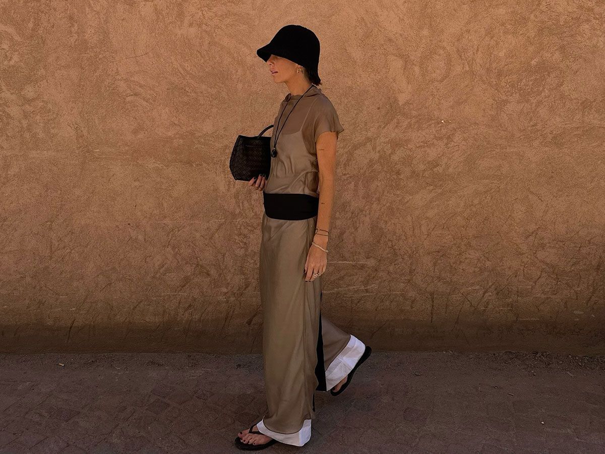 @hannahlewisstylist fashionable flip flops outfit