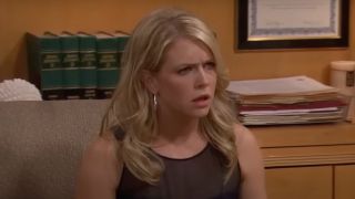 Melissa Joan Hart as Mel on Melissa & Joey looking confused and disgruntled. 