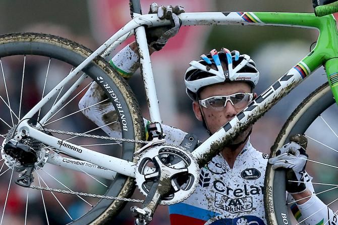 Sven Nys (Crelan-AA Drink) gives his Trek some love