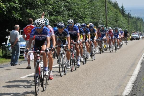 Quick Step in charge of the pace setting.