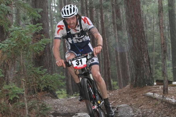 Neo-pro Justin Piontek (Bike Hub / Specialized) stepped on to the Elite podium for the first time with a 5th place finish.