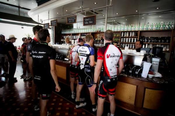 The team pulls in for a coffee in downtown Noosa.