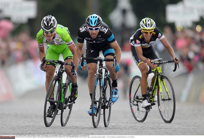 Enrico Battaglin on his way to giving Bardiani CSF its second stage win