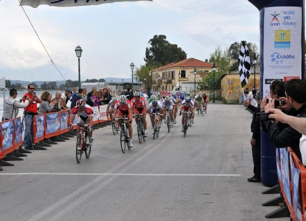 Timo Th&ouml;mel out-paces the LKT Brandenberg duo to win stage 1