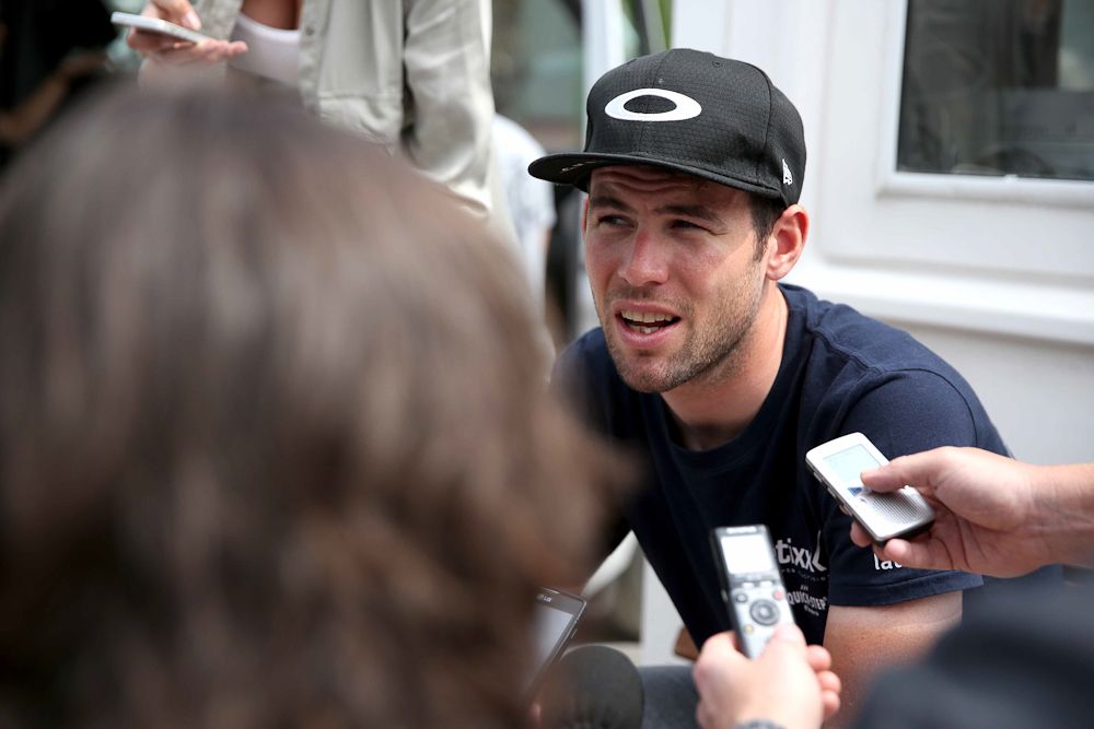 Mark Cavendish meets the press.
