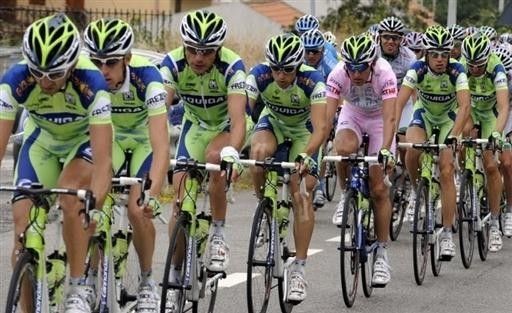 Liquigas set tempo in the peloton for much of the stage.