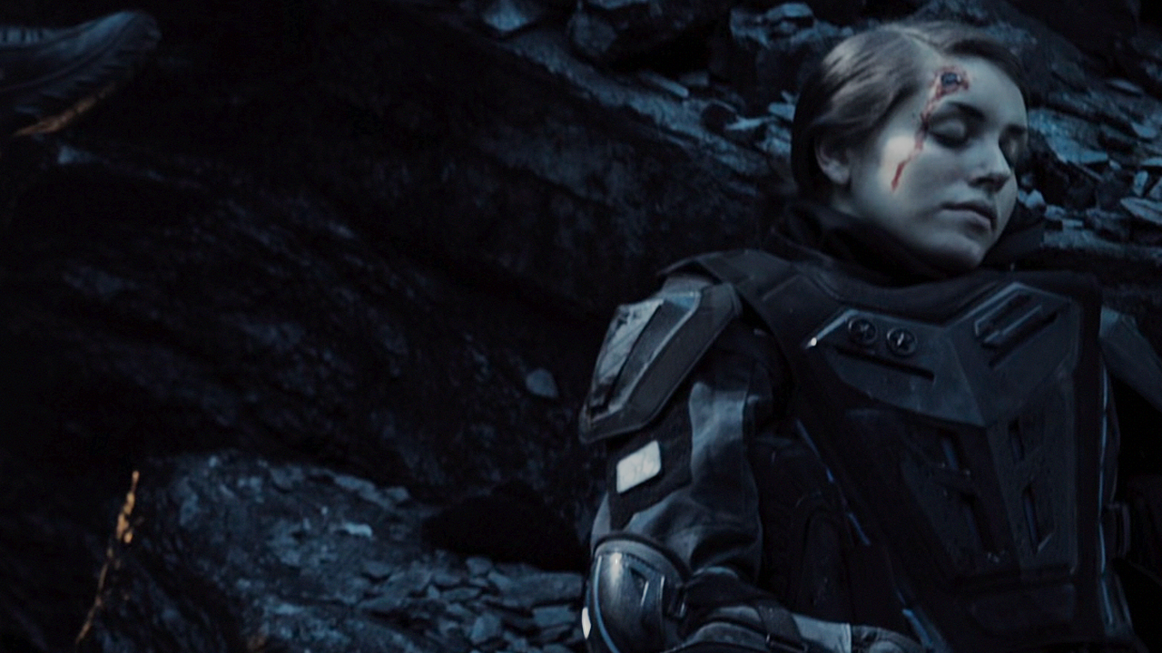 A close up of the armoured and unknown soldier of Avengers: Age of Ultron (2015).