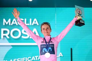 Annemiek van Vleuten wins stage 4 and takes maglia rosa at Giro Donne