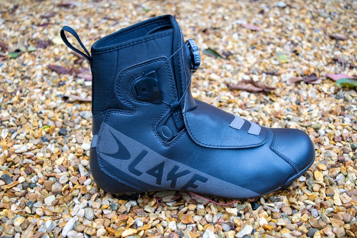 A Lake CX146 winter cycling shoe