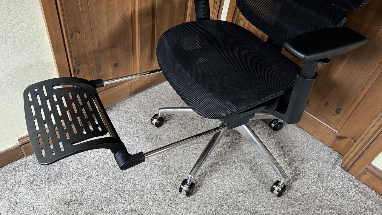 The ergonomics features of the Boulies EP460.