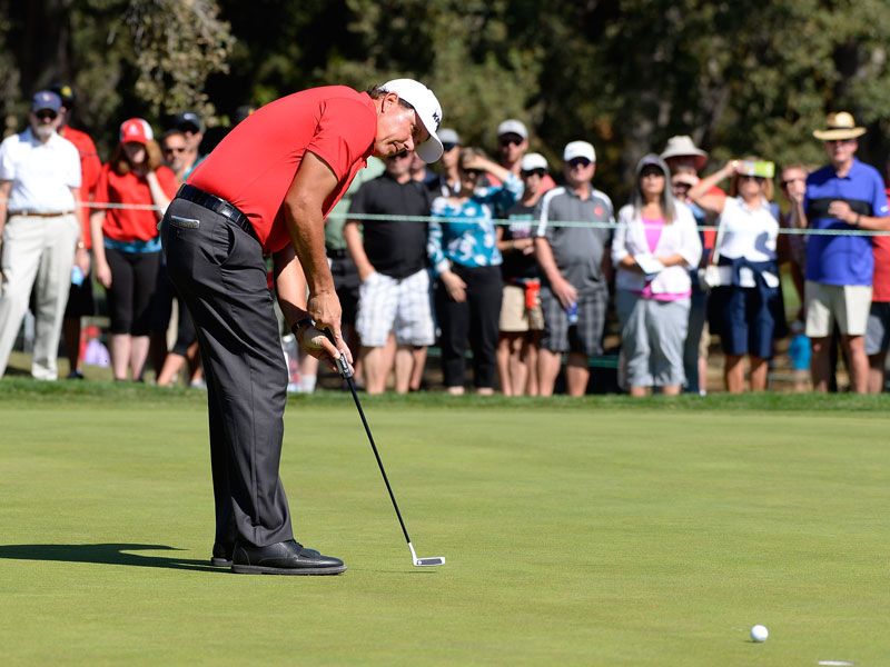 phil mickelson putting technique analysis