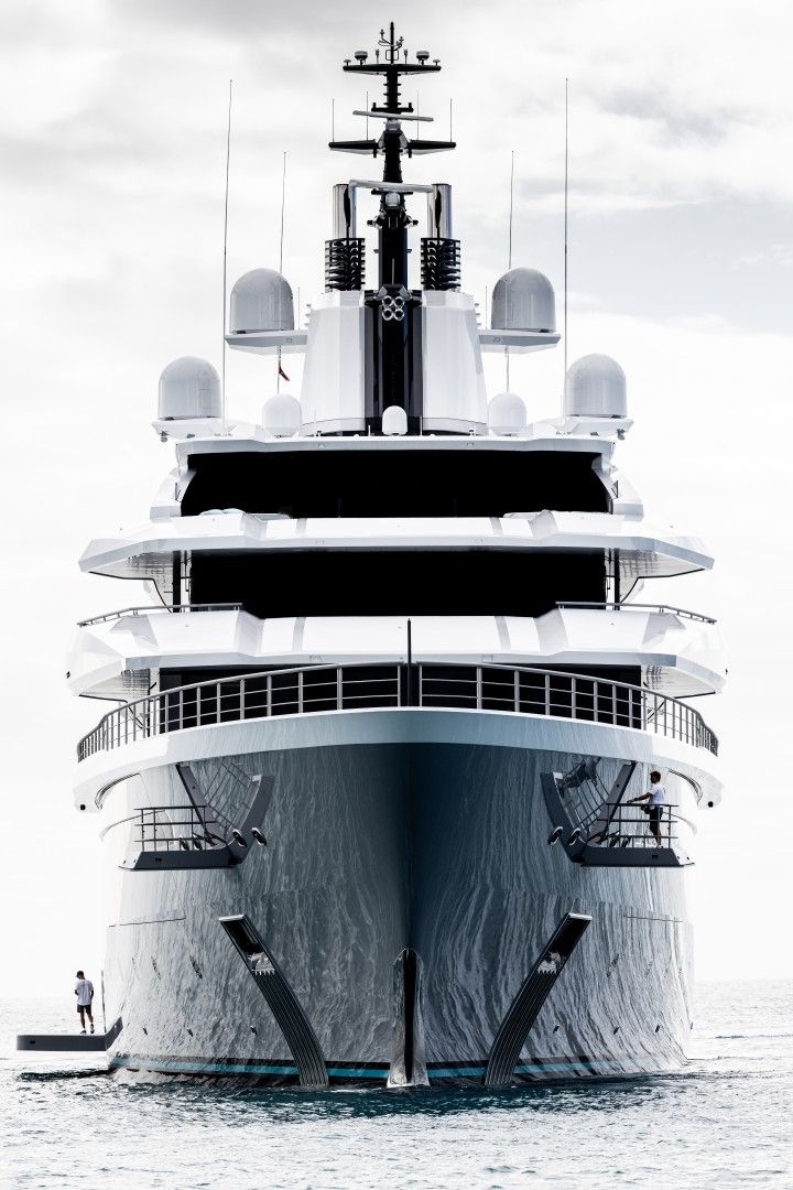 A photograph of Gabe Newell's superyacht, Leviathan.