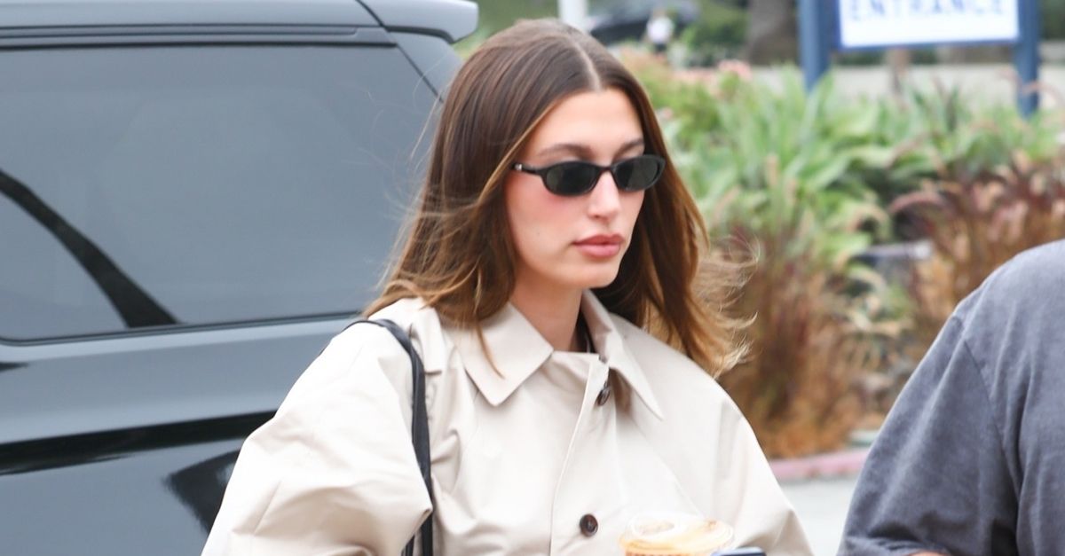 Hailey Bieber Wore the Bag Anti-Trend Everyone Wants in 2025