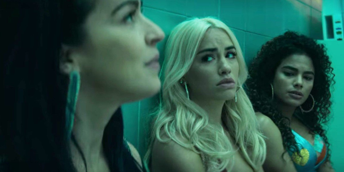 Yany Prado, Lali Espósito, and Verónica Sánchez in Sky Rojo