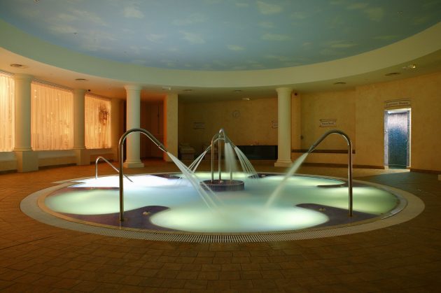The hydrotherapy pool in the Day Spa