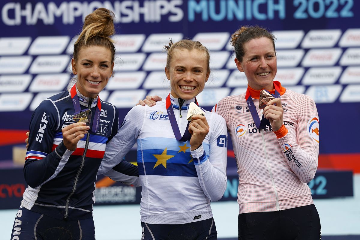 European Championships Munich 2022 - 2022 UEC Road Elite European Championships - Women's Cross-country - 21/08/2022 - Loana Lecomte (FRA) - Pauline Ferrand Prevot (FRA) - Anne Terpstra (NED) - photo Ivan Benedetto/UEC/SprintCyclingAgency&Acirc;&copy;2022
