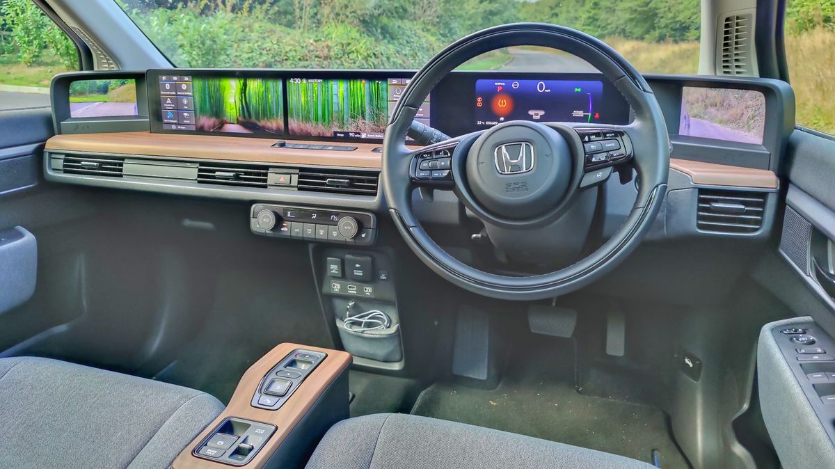 Honda E Review A Cute Tech packed Electric Car For The City With One honda-e-review-a-cute-tech-packed-electric-car-for-the-city-with-one
