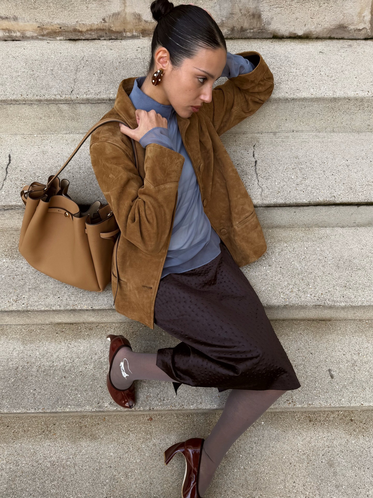 Outfit with earrings