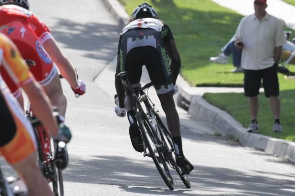Rahsaan Bahati (Bahati Foundation) atttacks and gives his frame a serious torque test.