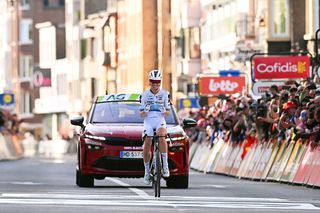 Li&egrave;ge-Bastogne-Li&egrave;ge Femmes: Demi Vollering unmatched on C&ocirc;te de la Redoute in 35km solo move to triumph with record third victory