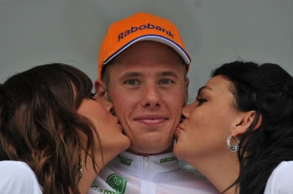Sebastian Langeveld (Rabobank) leads the young rider classification.