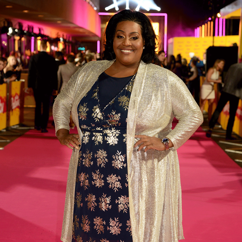 ก้าวเข้าไปในบ้านเบอร์มิงแฮมของผู้จัดรายการทีวี Alison Hammond