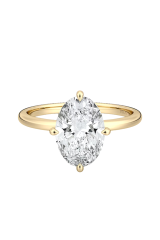 Undefined Oval Engagement Ring in Yellow Gold | Vrai