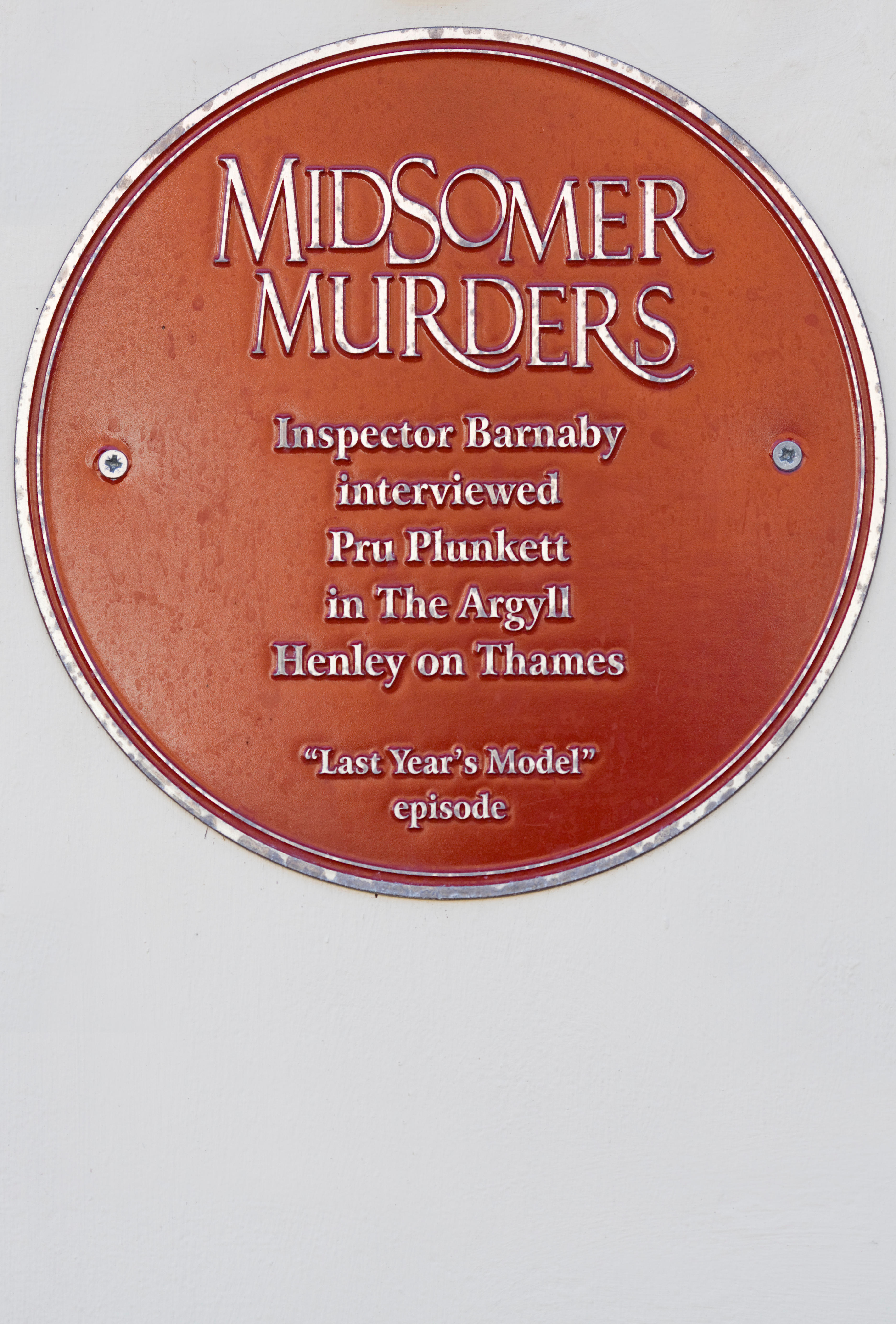 Midsummer Murders Plaque Where Inspector Barnaby interviewed Pru Plunkett in the Argyll Henley on Thames