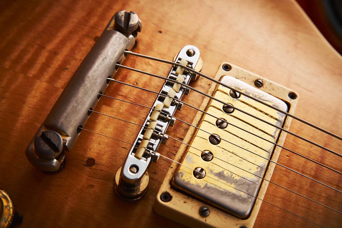 The guitar&rsquo;s current owner has refitted the nylon saddle-equipped bridge to the guitar that was in the case when he acquired it. Koss was said to prefer the sound of nylon saddles.
