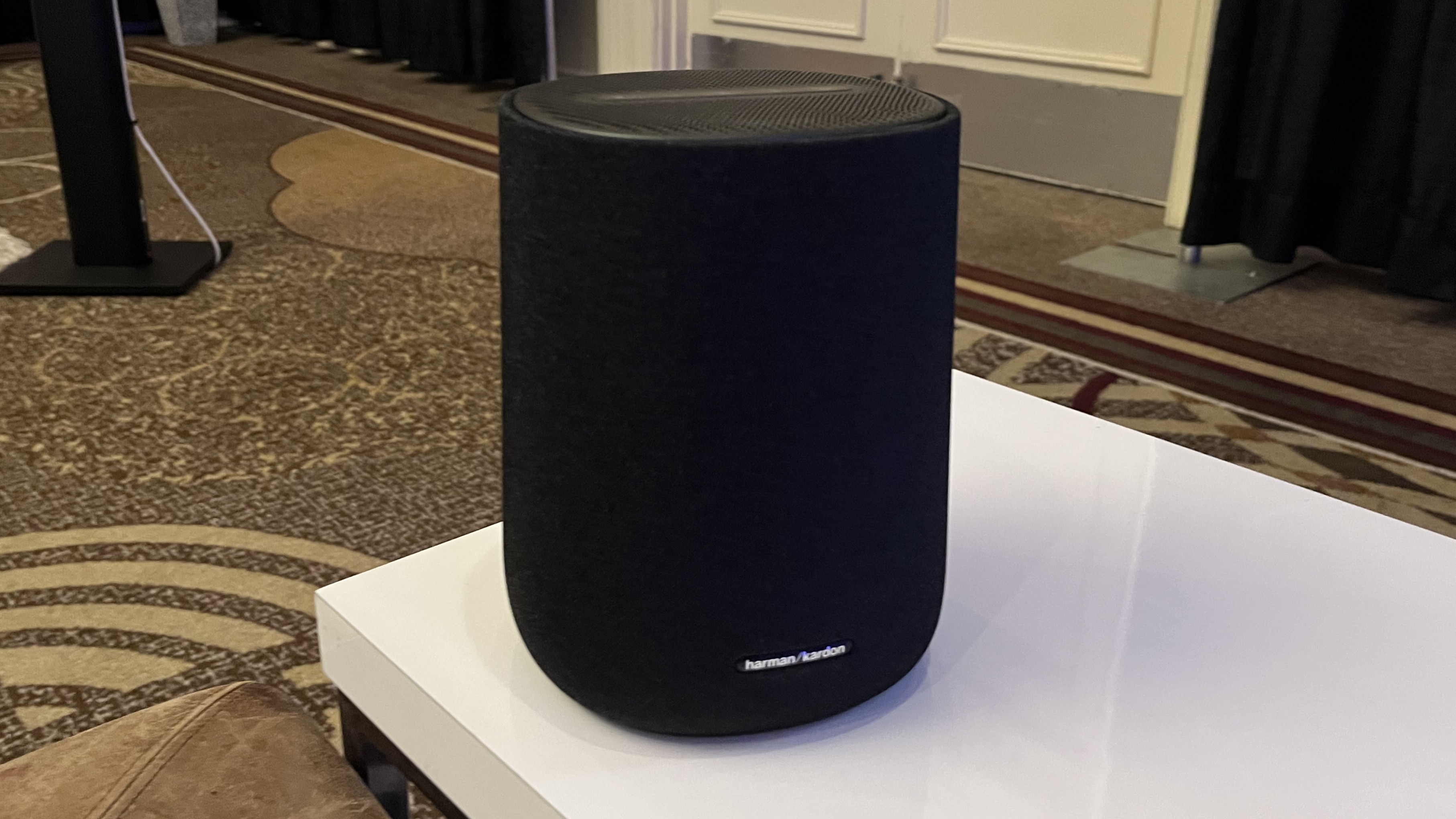 Harman Kardon Enchant speaker on table