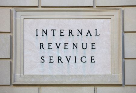 image of the IRS building sign