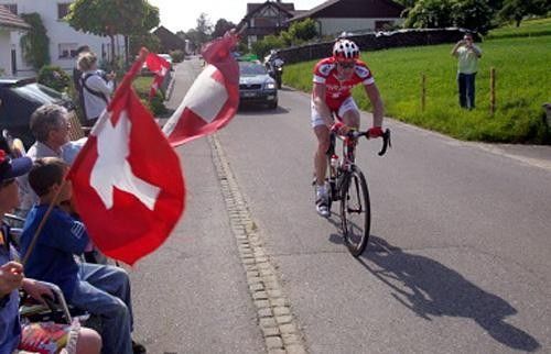 Gregory Rast (Phonak) is cheered on by local supporters
