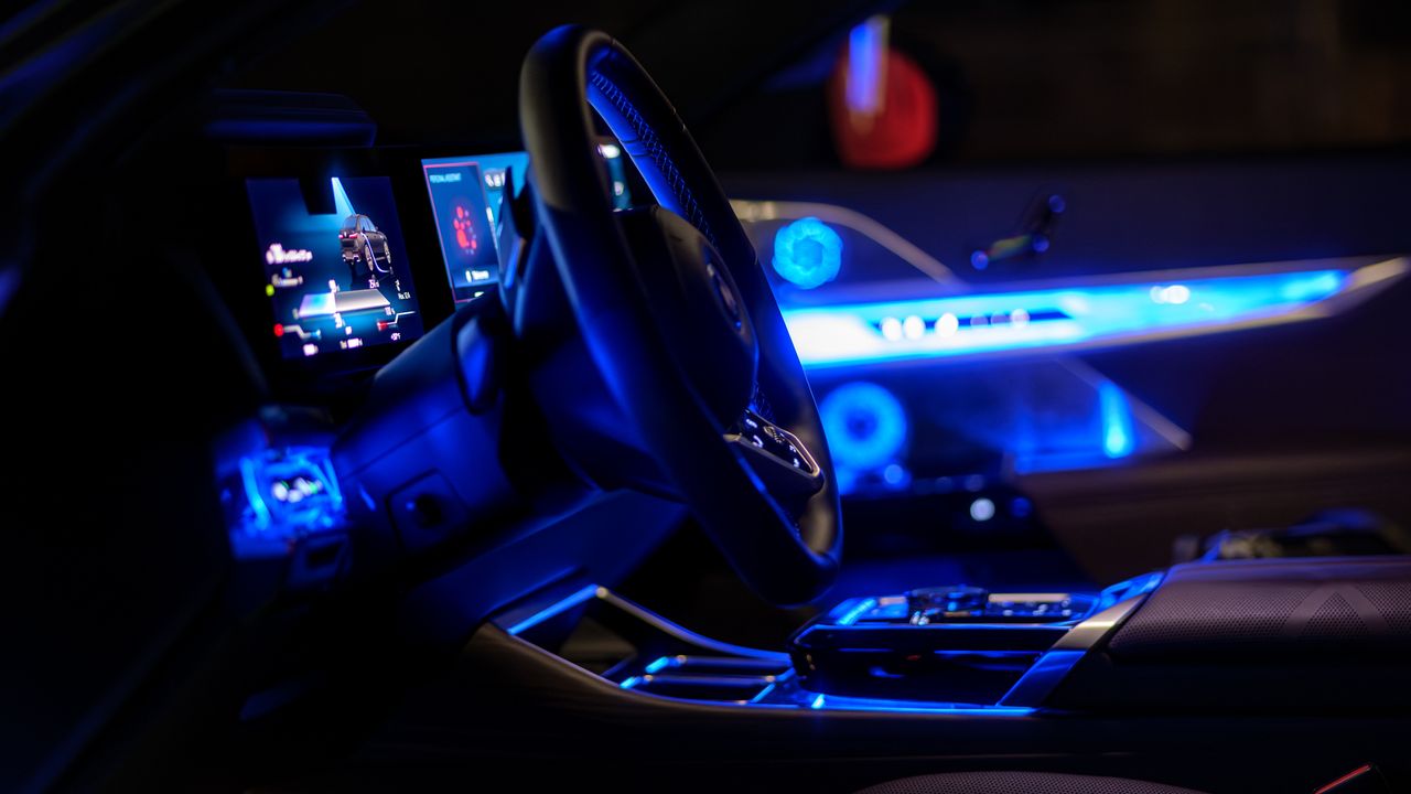 2026 BMW i7 M70 review.