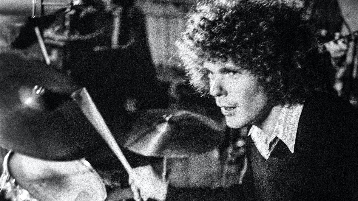 Troubled session drummer, Jim Gordon, who played for The Beach Boys, Derek and The Dominos and recorded the original Apache breakbeat, has died in prison